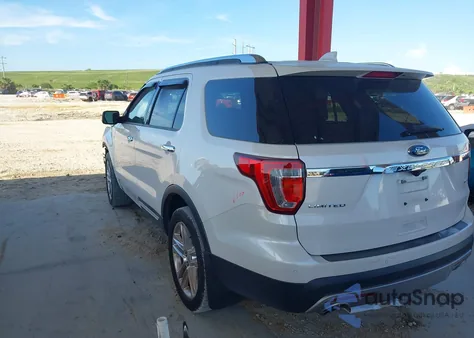 2017 Ford Explorer Limited z USA, uszkodzony, nr VIN 1FM5K8FH9HGA59753